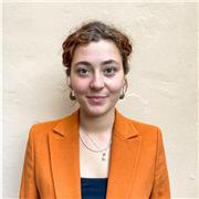 Educatrice impartisce lezioni di inglese, matematica, storia, filosofia, italiano a studenti da elementari a superiori